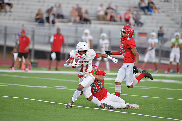 2022 03 jv vs liberty DE1_9104
