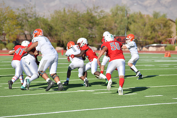 2022 04 f vs bishop gorman  DE2_1810