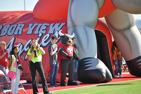 2022 05 homecoming assembly DE1_5332