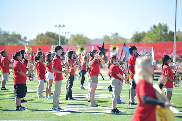 2022 05 homecoming assembly DE1_5373