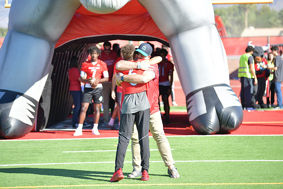 2022 05 homecoming assembly DE1_5488