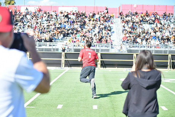 2022 05 homecoming assembly DE1_5508