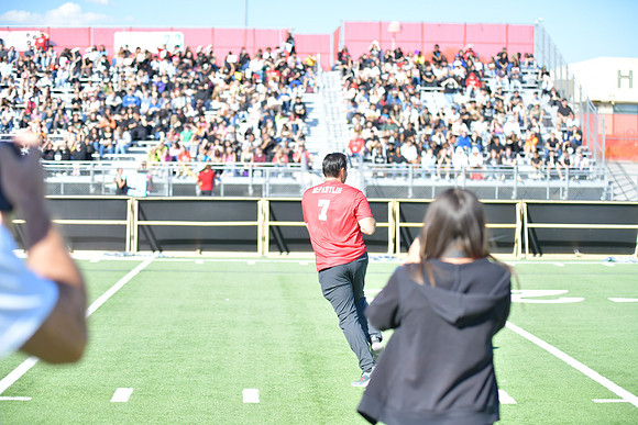 2022 05 homecoming assembly DE1_5506
