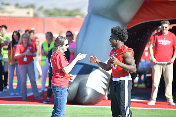 2022 05 homecoming assembly DE1_5531