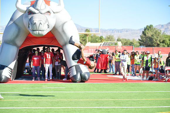 2022 05 homecoming assembly DE1_5544