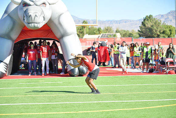 2022 05 homecoming assembly DE1_5547
