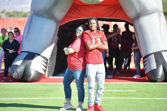 2022 05 homecoming assembly DE1_5560