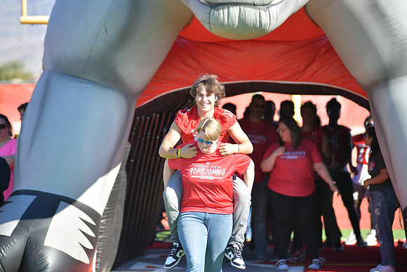 2022 05 homecoming assembly DE1_5564