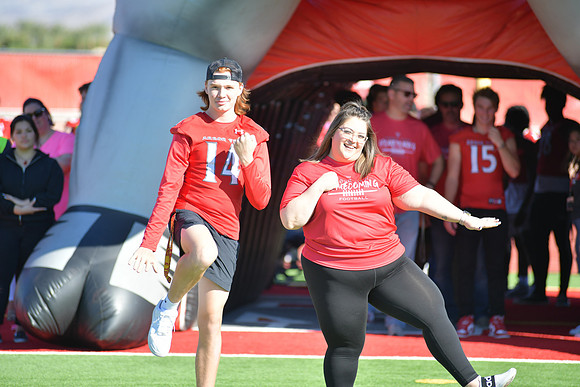 2022 05 homecoming assembly DE1_5578