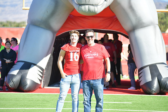 2022 05 homecoming assembly DE1_5597