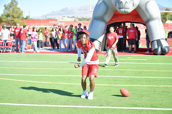 2022 05 homecoming assembly DE1_5614