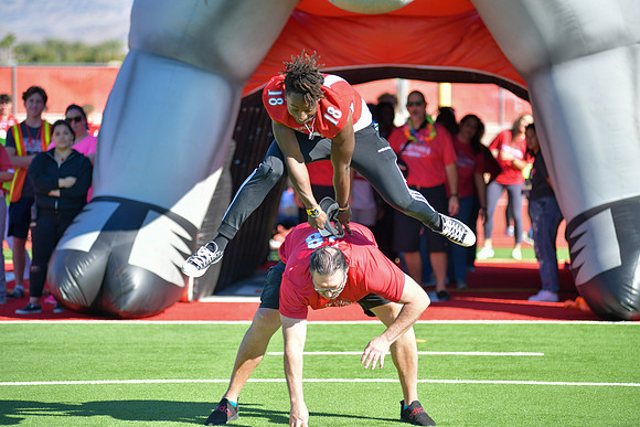 2022 05 homecoming assembly DE1_5626