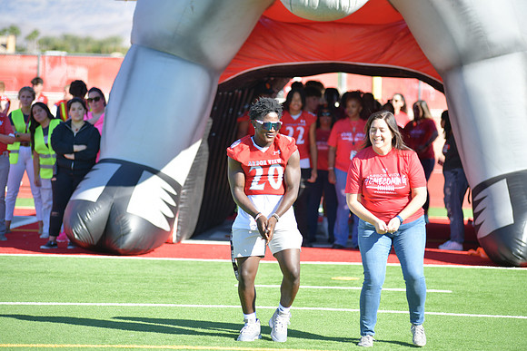 2022 05 homecoming assembly DE1_5646