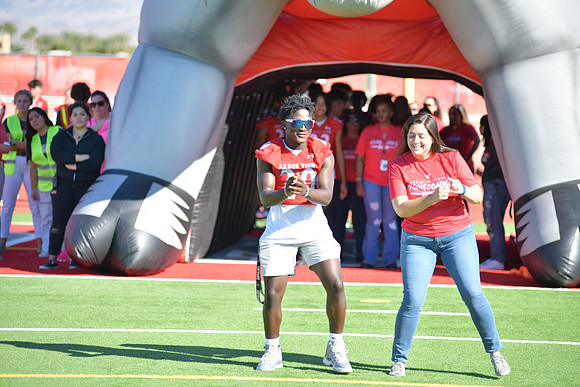 2022 05 homecoming assembly DE1_5647