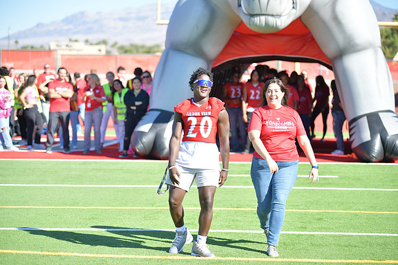 2022 05 homecoming assembly DE1_5655