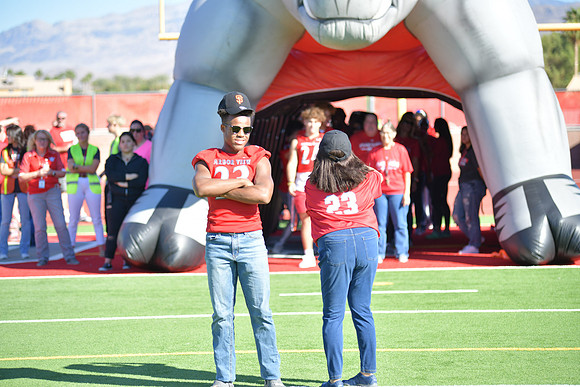 2022 05 homecoming assembly DE1_5677