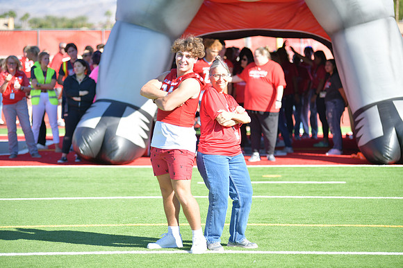 2022 05 homecoming assembly DE1_5685