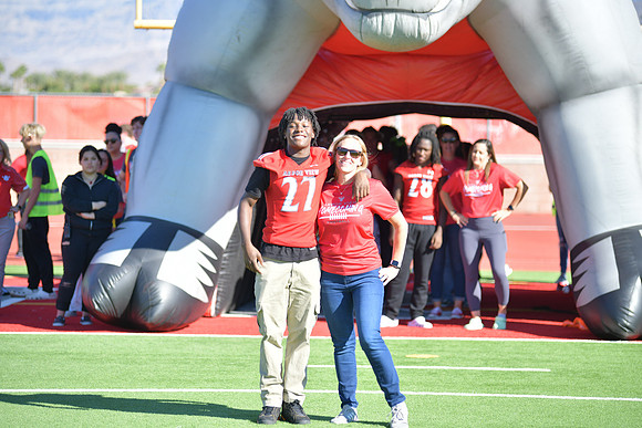 2022 05 homecoming assembly DE1_5700