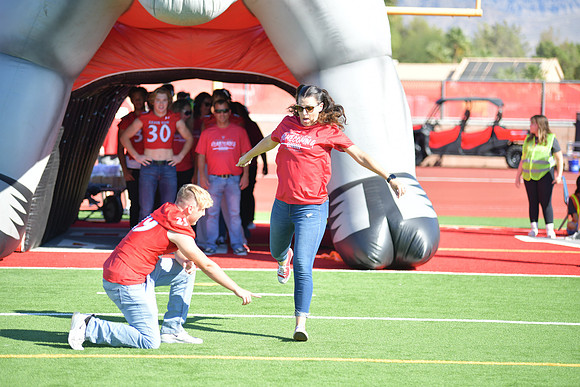 2022 05 homecoming assembly DE1_5720