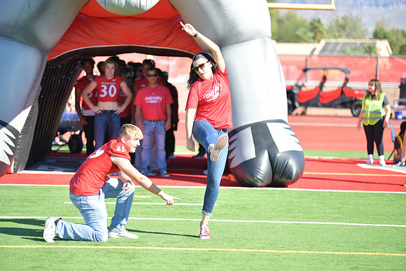 2022 05 homecoming assembly DE1_5724