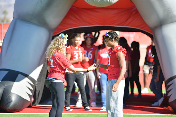 2022 05 homecoming assembly DE1_5751