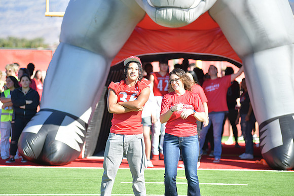 2022 05 homecoming assembly DE1_5770
