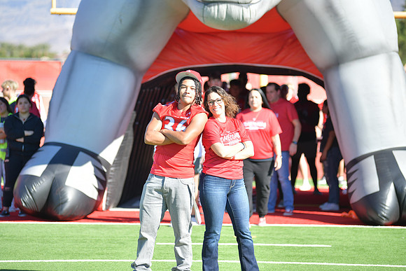 2022 05 homecoming assembly DE1_5772