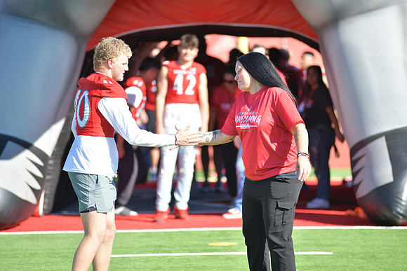 2022 05 homecoming assembly DE1_5775