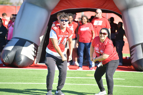 2022 05 homecoming assembly DE1_5799