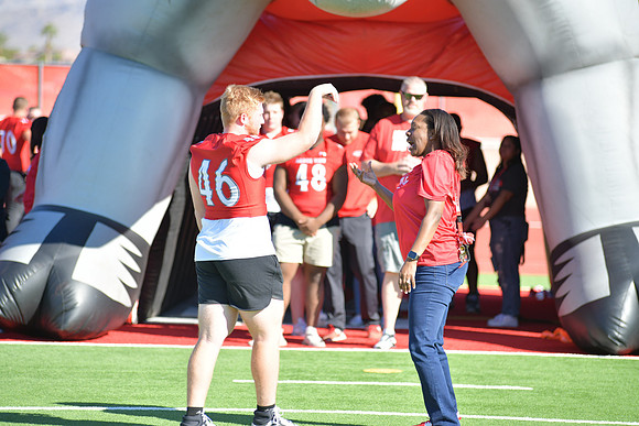 2022 05 homecoming assembly DE1_5804