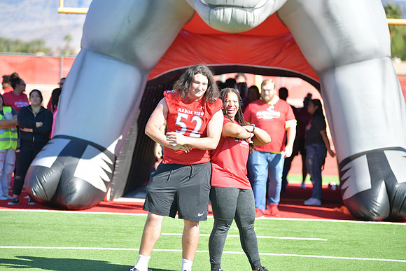 2022 05 homecoming assembly DE1_5840