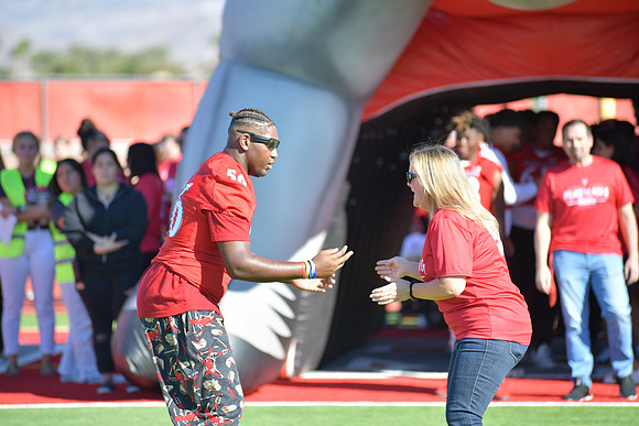 2022 05 homecoming assembly DE1_5881