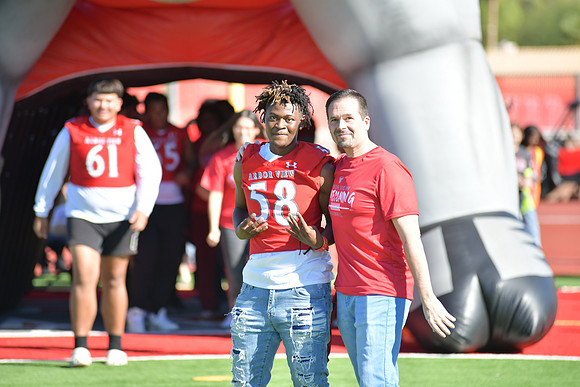 2022 05 homecoming assembly DE1_5900