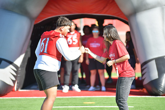 2022 05 homecoming assembly DE1_5906