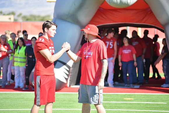 2022 05 homecoming assembly DE1_5947