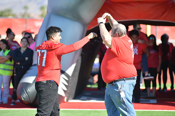 2022 05 homecoming assembly DE1_5961