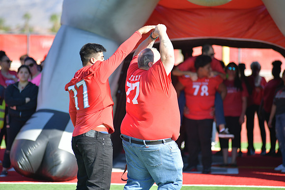 2022 05 homecoming assembly DE1_5964