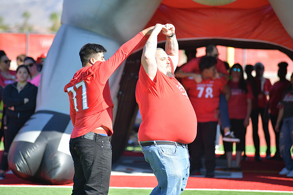 2022 05 homecoming assembly DE1_5966