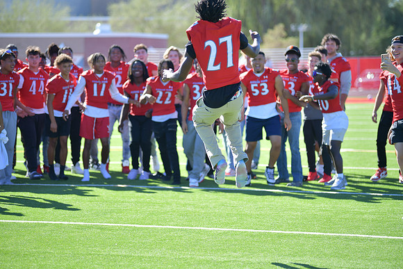 2022 05 homecoming assembly DE1_6006