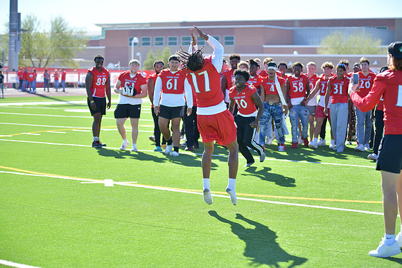 2022 05 homecoming assembly DE1_6015