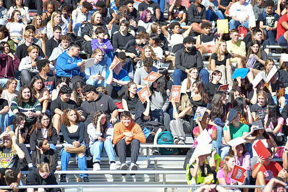 2022 05 homecoming assembly DE1_6259