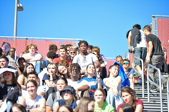 2022 05 homecoming assembly DE1_6268
