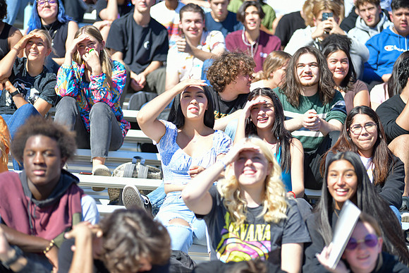 2022 05 homecoming assembly DE1_6271