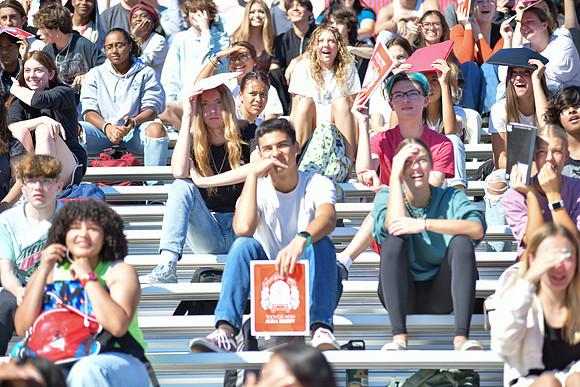 2022 05 homecoming assembly DE1_6273