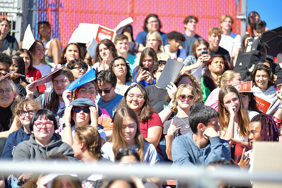 2022 05 homecoming assembly DE1_6283