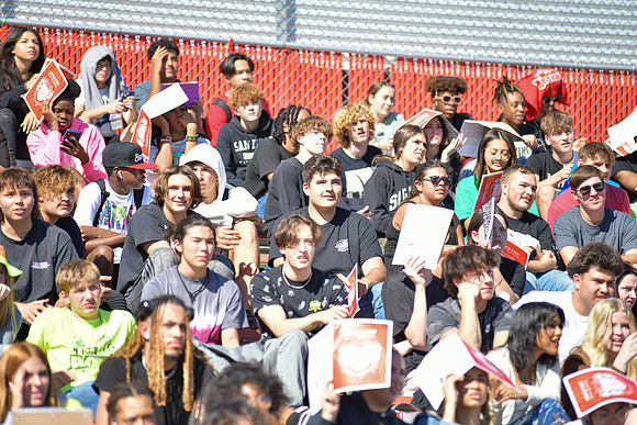 2022 05 homecoming assembly DE1_6298