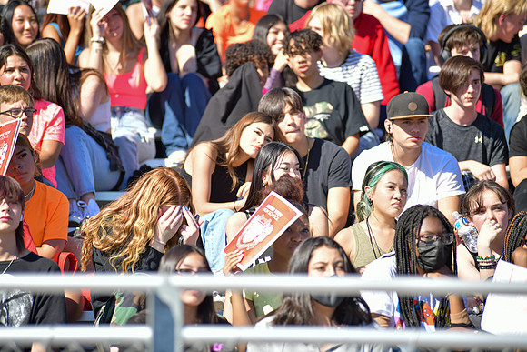 2022 05 homecoming assembly DE1_6300