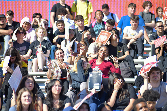2022 05 homecoming assembly DE1_6309