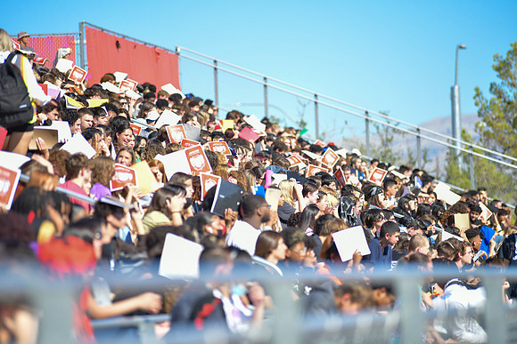 2022 05 homecoming assembly DE1_6332