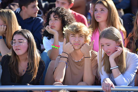 2022 05 homecoming assembly DE1_6342